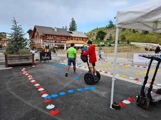 Stand d'animation Segway en station l'été 