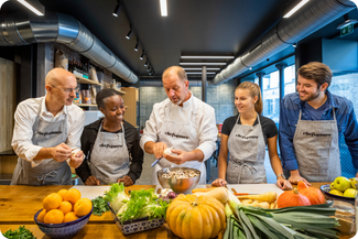 Idées cadeaux pour Noël à Lyon : un cours de cuisine avec Chefsquare