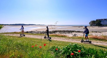 balade en trottinette à la plage du Men Du